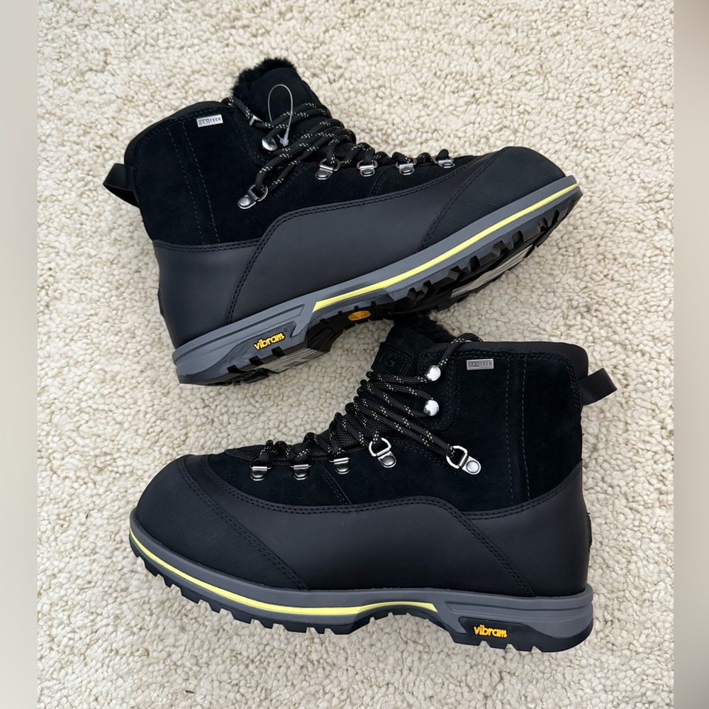 New UGG Brecken boots snow lace leather fur vibram weather water suede black 7.5